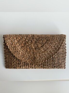 Handwoven Palm Leaf Envelope Clutch — Natural Tan, Magnetic Snap, Beach Bag